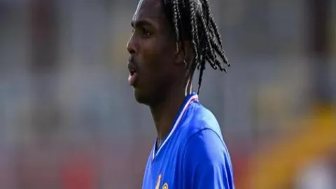 “根据联赛态势，伊万评估国青球员加入国足名单的可能性”